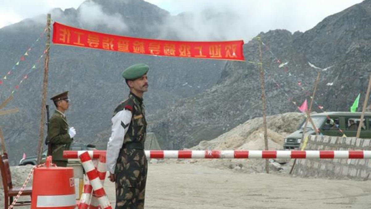 Soldiers at the India-China border