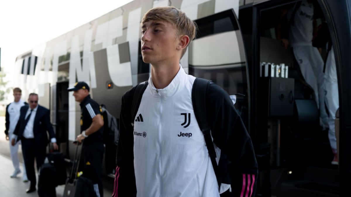 Bournemouth pushes to sign Dean Huijsen amidst competition from ...